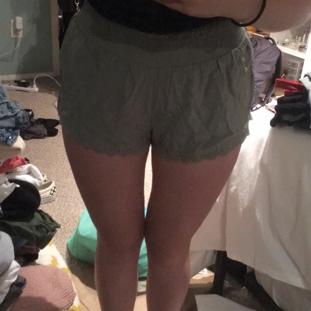 Hollister green flowy shorts
